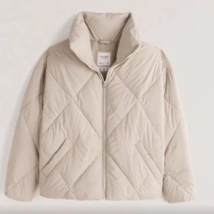 Abercrombie & Fitch Oversized Diamond Puffer